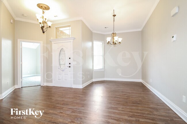 Foto del edificio - 2604 Busheywood Dr
