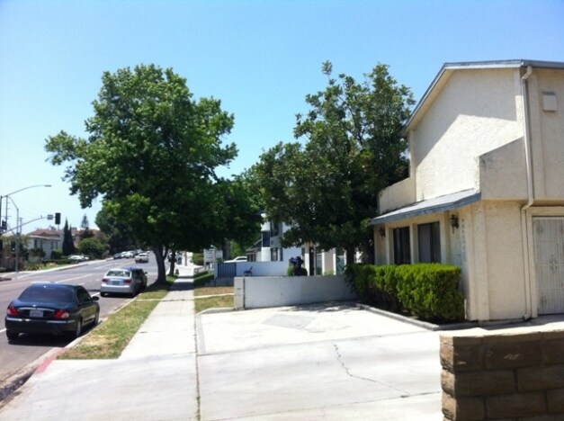 Foto del edificio - Pacific Beach Apartments