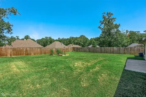 Building Photo - 204 Southern Creek Cir