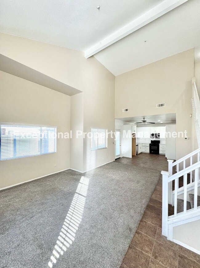 Foto del edificio - Ready to move in 3 bed 3 bath home!