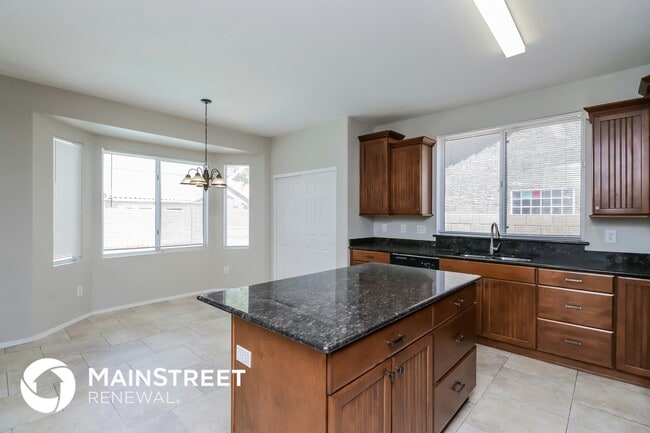 Building Photo - 1280 W Geronimo Pl
