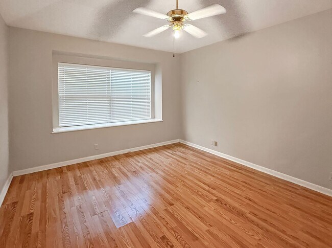 Foto del edificio - Charming 4-Bedroom Home