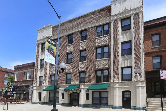 Building Photo - 4856 N Damen