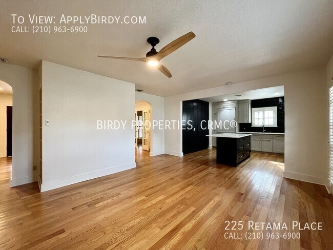 Building Photo - **3 Bed, 2 Bath Home in Alamo Heights**