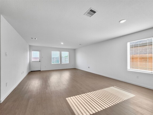 Building Photo - 2611 American Ruby Dr
