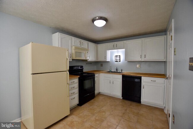 Building Photo - 14123 Aldora Cir