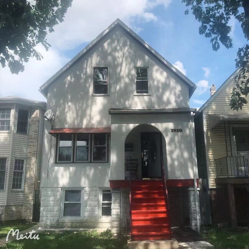Primary Photo - 2910 W 39th Plz