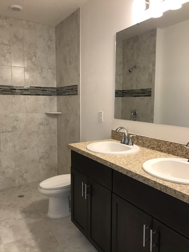Foto del edificio - 1334 SW Kapok Ave