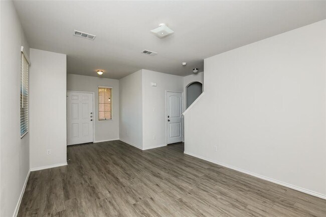 Building Photo - 8216 Runner Oak Ln