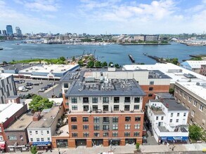 Building Photo - 250 Meridian St