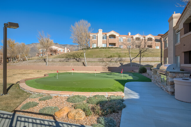 Putting Green - Altezza High Desert