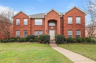 Building Photo - 8025 Cavalier Dr