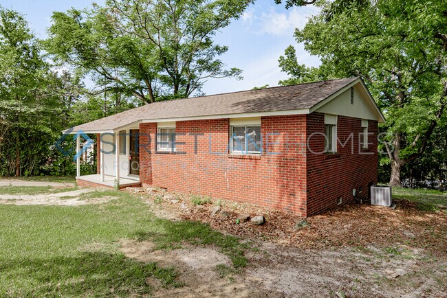 Foto del edificio - Charming 3 Bedroom in Columbus!