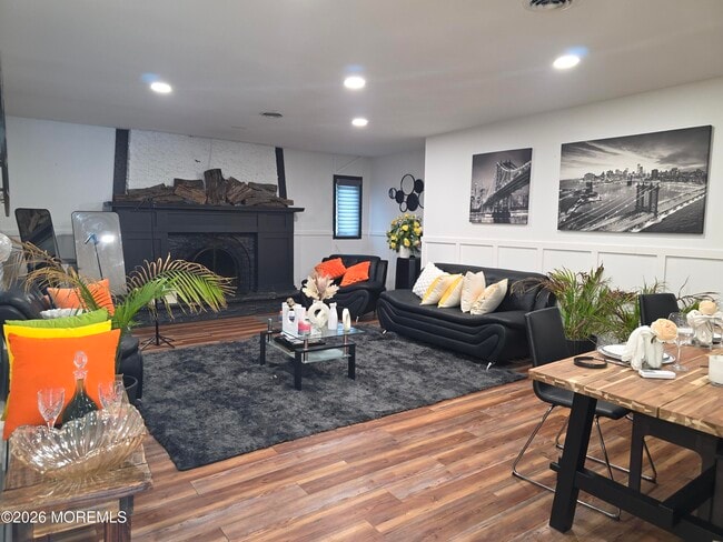 Foto del edificio - 930 Fairview Dr