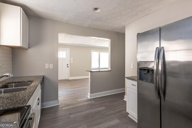 Foto del edificio - 2153 Burroughs Ave SE