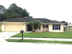 Building Photo - 6925 Krenson Oaks St