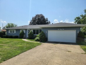 Building Photo - 535 Wagoner Dr