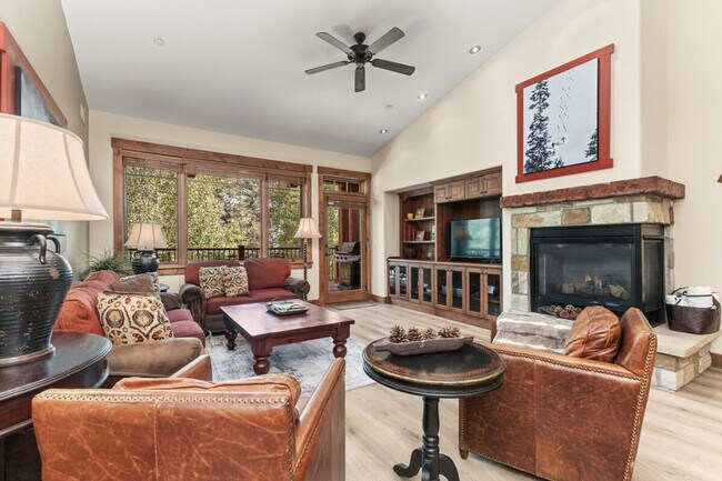 Building Photo - 2905 Mountaineer Cir
