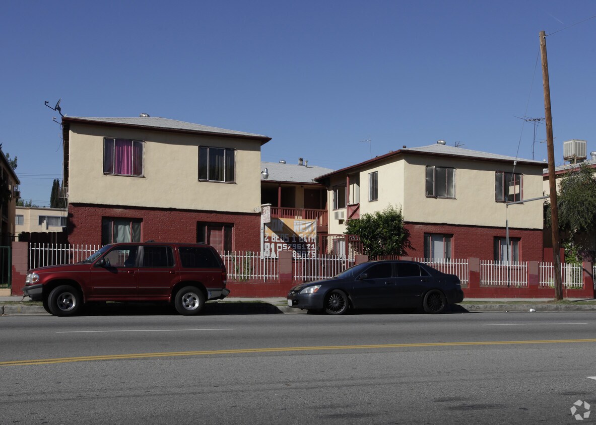 Foto principal - 6551 Vineland Ave