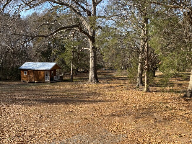 Foto del edificio - 4104 Pebblebrook Cir SW