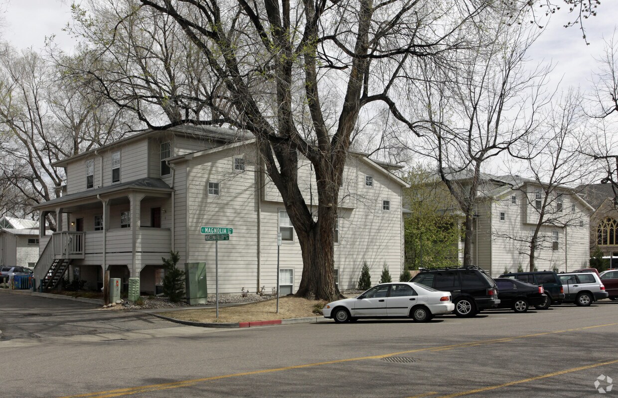 Primary Photo - 327 Remington St