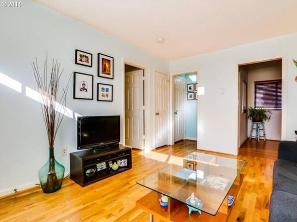 Foto principal - 5530 NE 7th Ave