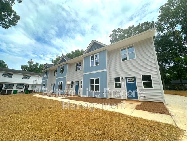 Photo - 2927 Burgess Dr Townhome