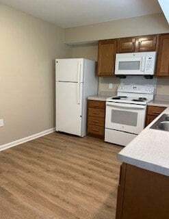 Foto del edificio - Plumly Townhomes