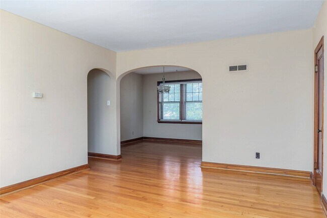 Foto del edificio - 6601 Alamo Ave