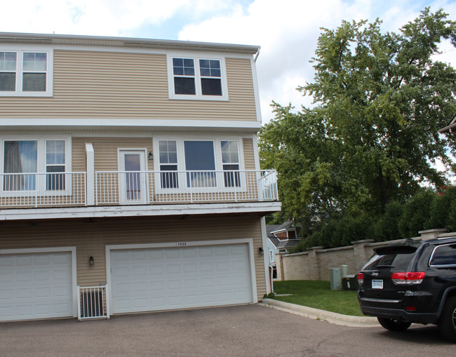 Balcony - 3088 Kilmer Dr