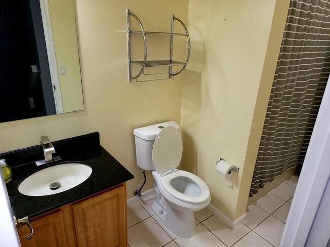 Building Photo - 6617 Winfield Blvd