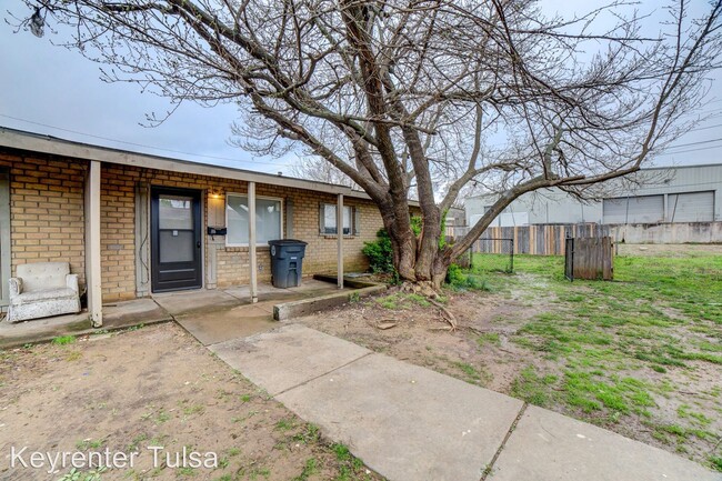 Building Photo - 1316 S 73rd E Ave