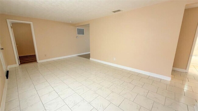 Foto del edificio - 4102 Highland Loop