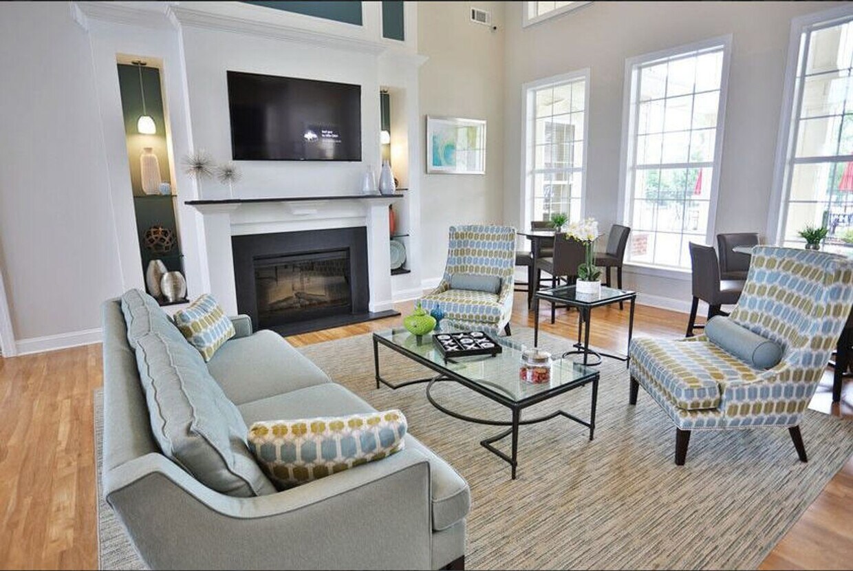 Foto principal - 645 Amber Meadows Way