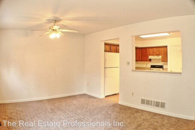 Building Photo - 3 br, 2.5 bath House - 109 Dorchester Ln.