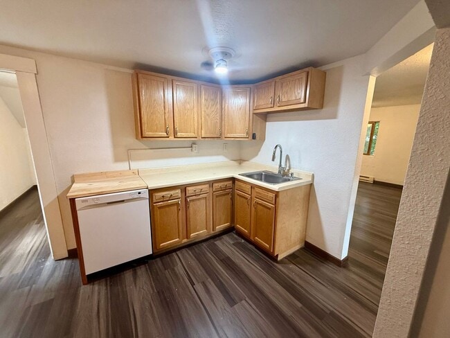 Foto del edificio - 210 N 1st Ave