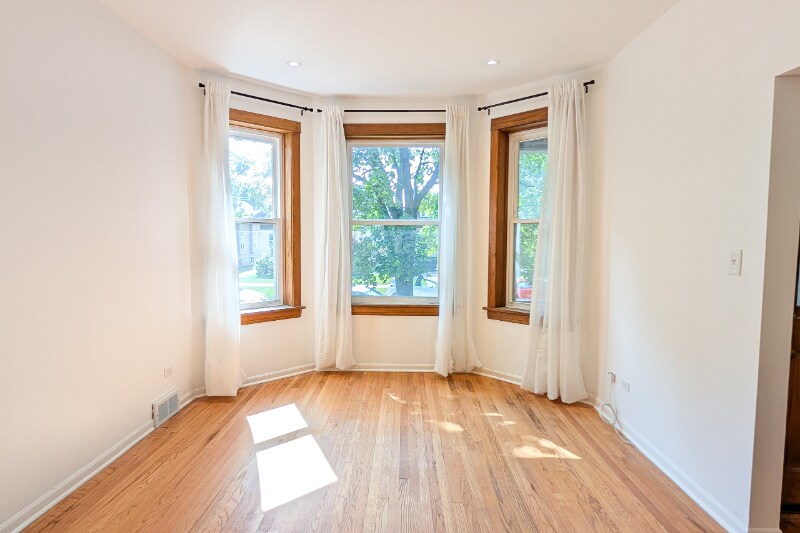 Foto principal - 5118 W Hutchinson St