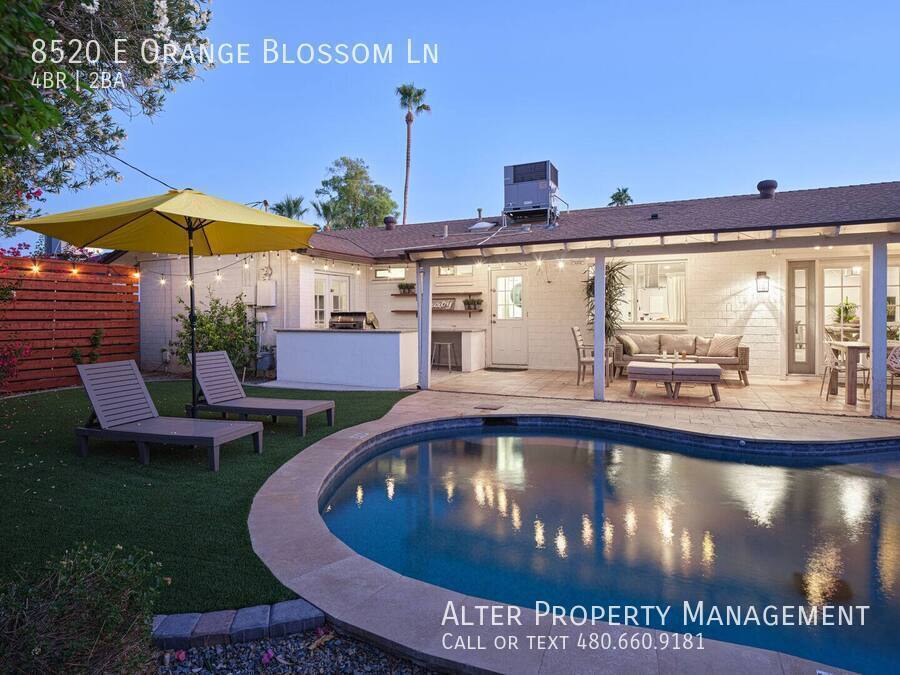 Primary Photo - 8520 E Orange Blossom Ln