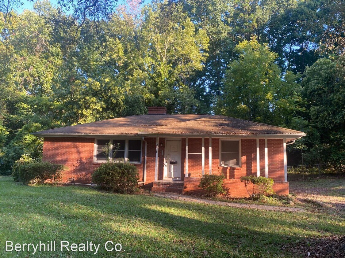 Primary Photo - 3 br, 1 bath House - 2814 Royston Rd
