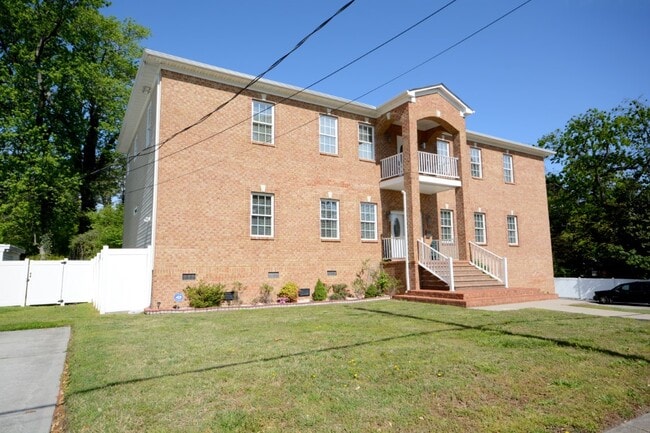 Building Photo - 7347 Granby St