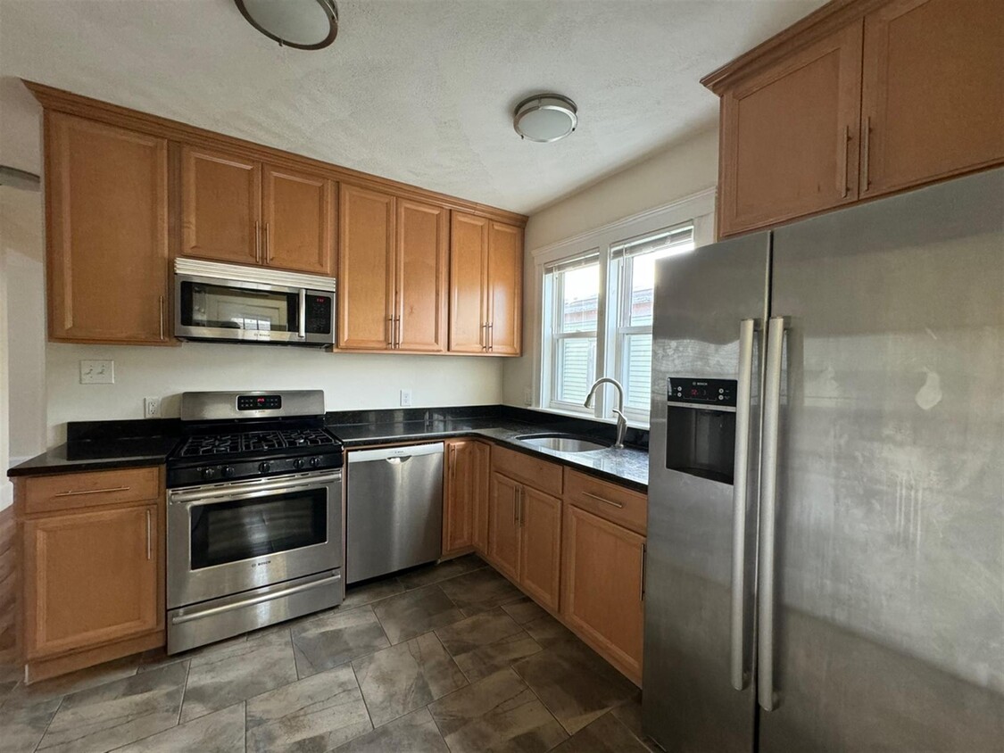 Foto principal - 65 Conwell Ave
