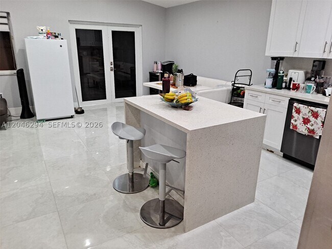 Foto del edificio - 8814 NW 109th Terrace