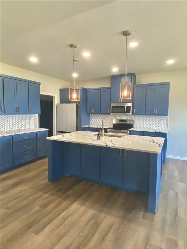 Foto del edificio - 210 Meadowlark Ln