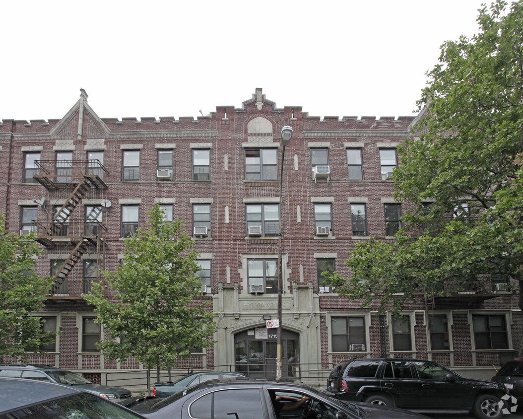 Building Photo - Sylvia Court