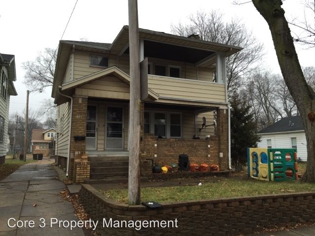 Primary Photo - 1122 N Frink St