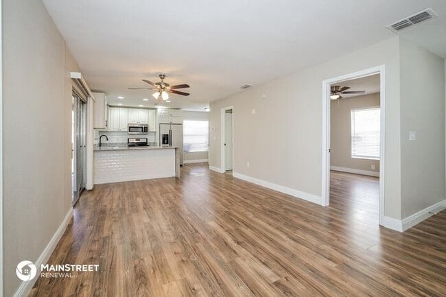 Building Photo - 575 Koala Dr