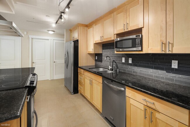 Foto del edificio - 1 br, 1 bath Condo - 3204 81st Place South...