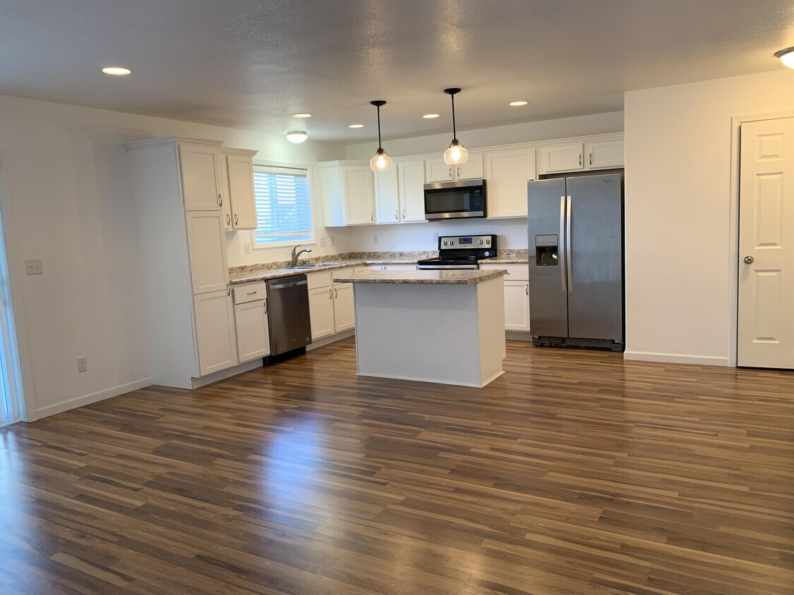 Foto principal - 1625 10th Ave E