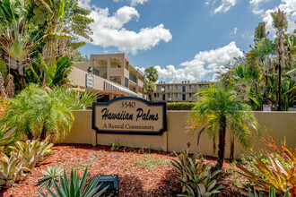 Building Photo - Hawaiian Palms