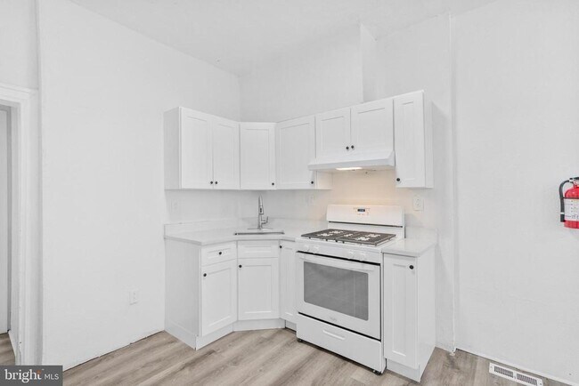 Foto del edificio - 2423 N Bouvier St